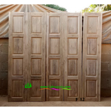 ประตูบานเฟี้ยมไม้สัก รหัส F12
